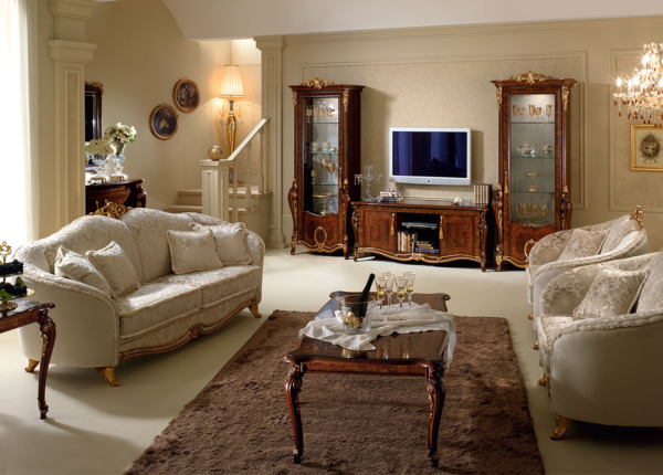 νεοκλασικός ιταλικός καναπές με πολυθρόνες και έπιπλο τηλεόρασης με βιτρίνες