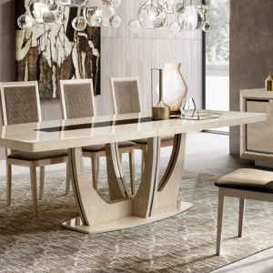 τραπέζι και καρέκλες ιταλικές