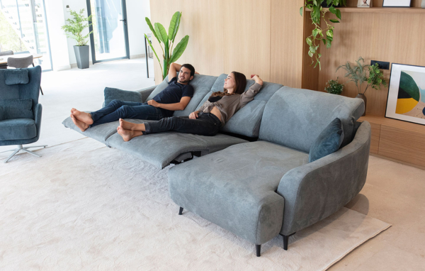 καναπές γωνία με μηχανισμούς relax